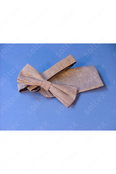 Csokornyakkendő díszzsebkendővel